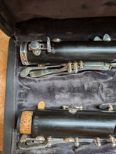 Load image into Gallery viewer, USED Buffet Tosca Greenline Bb Clarinet