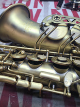 Load image into Gallery viewer, B-STOCK Buffet 400 Series Alto Saxophone, Antique-Matte Finish