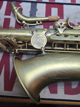 Load image into Gallery viewer, B-STOCK Buffet 400 Series Alto Saxophone, Antique-Matte Finish