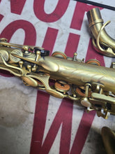 Load image into Gallery viewer, B-STOCK Buffet 400 Series Alto Saxophone, Antique-Matte Finish