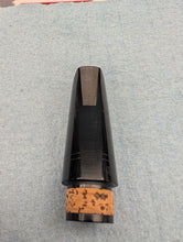 Load image into Gallery viewer, USED Vandoren 5RV Lyre Clarinet Mouthpiece