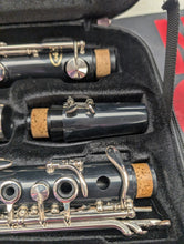 Load image into Gallery viewer, USED Vito 7212 Clarinet