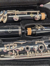 Load image into Gallery viewer, USED Vito 7212 Clarinet