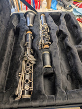 Load image into Gallery viewer, USED Buffet R-13 A Clarinet c.1968