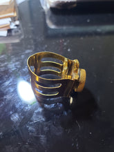 Load image into Gallery viewer, Otto Link LIGATURE for Metal Alto or Tenor Saxophone Mouthpiece