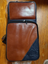 Load image into Gallery viewer, Gard Elite Compact Triple Trumpet Gig Bag- Leather